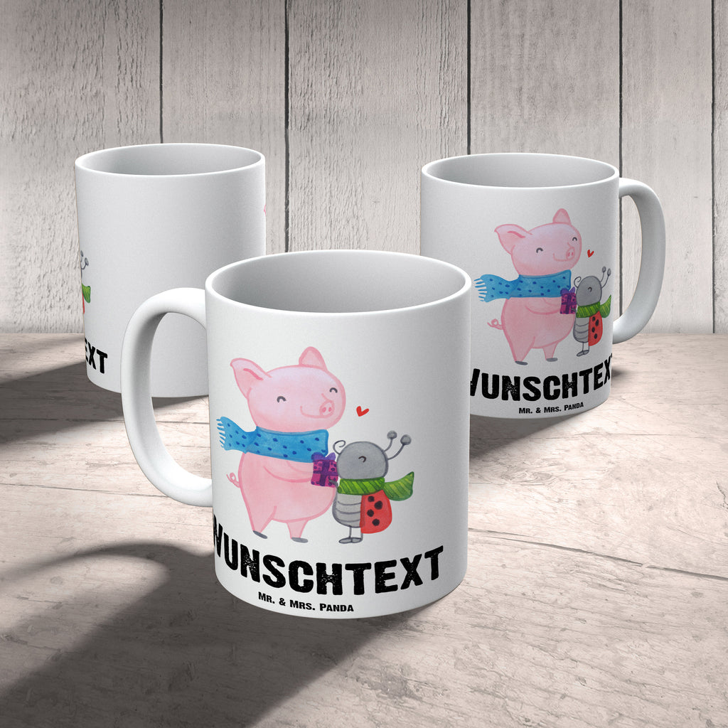 Personalisierte Tasse Glühschwein Smörle Personalisierte Tasse, Namenstasse, Wunschname, Personalisiert, Tasse, Namen, Drucken, Tasse mit Namen, Winter, Weihnachten, Weihnachtsdeko, Nikolaus, Advent, Heiligabend, Wintermotiv, Handgezeichnetes Glühschwein, Kreatives Glühschwein Design, Winterlicher Glühwein Spruch, Glühwein Liebhaber Geschenk, Herzliches Marienkäfer Motiv, Marienkäfer in Winterkleidung, Glühwein ist köstlich Spruch, Smörle der stolze Marienkäfer, Süßer Marienkäfer gibt Geschenk, Romantische Geschenkidee Glühwein