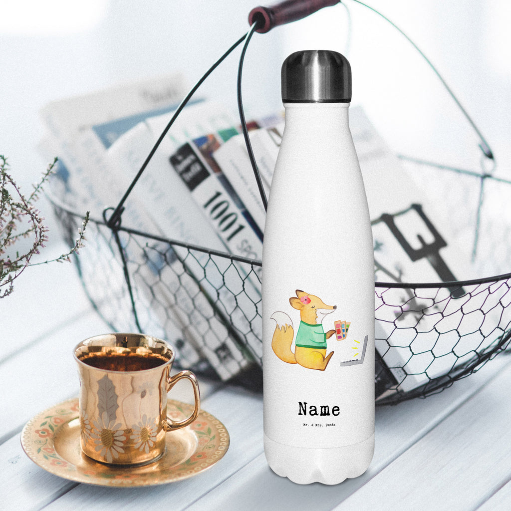 Personalisierte Thermosflasche Mediengestalterin mit Herz Personalisierte Isolierflasche, Personalisierte Thermoflasche, Personalisierte Trinkflasche, Trinkflasche Mit Namen, Wunschname, Bedrucken, Namensflasche, Beruf, Ausbildung, Jubiläum, Abschied, Rente, Kollege, Kollegin, Geschenk, Schenken, Arbeitskollege, Mitarbeiter, Firma, Danke, Dankeschön, Grafikerin, Designer, Mediengestalter, Grafikdesignerin