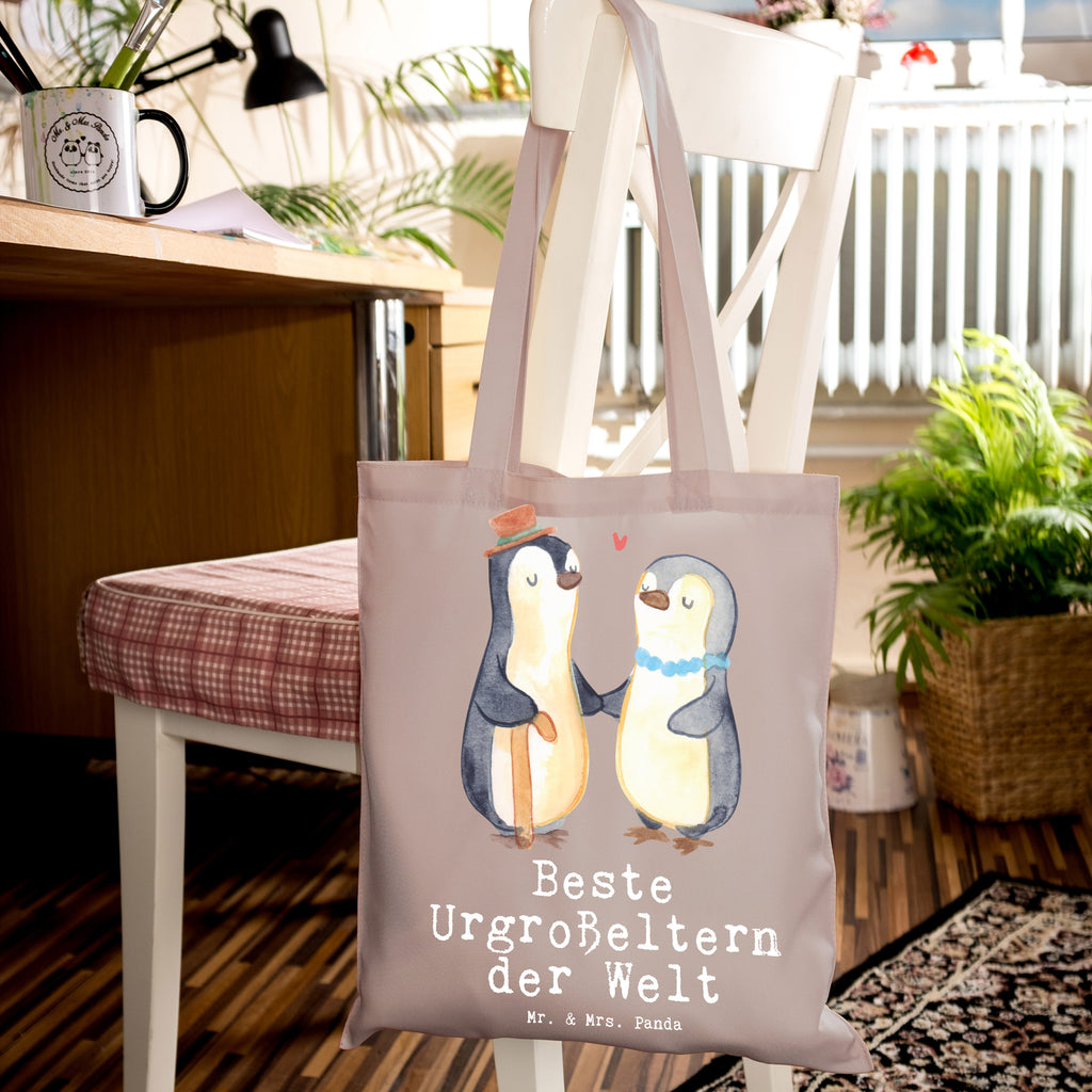 Tragetasche Pinguin Beste Urgroßeltern der Welt Beuteltasche, Beutel, Einkaufstasche, Jutebeutel, Stoffbeutel, Tasche, Shopper, Umhängetasche, Strandtasche, Schultertasche, Stofftasche, Tragetasche, Badetasche, Jutetasche, Einkaufstüte, Laptoptasche, für, Dankeschön, Geschenk, Schenken, Geburtstag, Geburtstagsgeschenk, Geschenkidee, Danke, Bedanken, Mitbringsel, Freude machen, Geschenktipp, Urgroßeltern, Urgrosseltern, Uhrgroßeltern, Uhroma, Uhropa, Uropa, Ur, Uroma, Großeltern, Großmutter, Großvater, Opa, Omi, Oma, Opi. Großpapa, Großmama, Enkel, Enkelin, Enkelkind, Kleinigkeit, Omma, Ommi, Oppa, Oppi, Bester