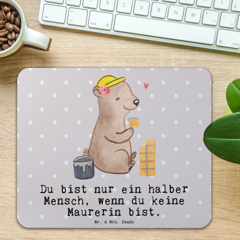 Mauspad Maurerin mit Herz Mousepad, Computer zubehör, Büroausstattung, PC Zubehör, Arbeitszimmer, Mauspad, Einzigartiges Mauspad, Designer Mauspad, Mausunterlage, Mauspad Büro, Beruf, Ausbildung, Jubiläum, Abschied, Rente, Kollege, Kollegin, Geschenk, Schenken, Arbeitskollege, Mitarbeiter, Firma, Danke, Dankeschön, Maurerin, Maurermeisterin, Gesellenprüfung, Handwerkerin, Maurerbetrieb