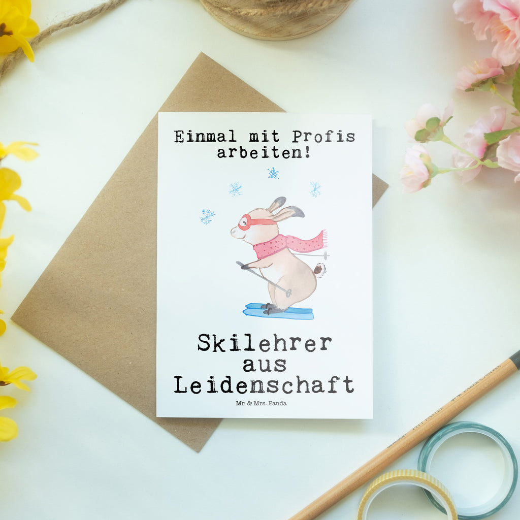 Grußkarte Skilehrer aus Leidenschaft Grußkarte, Klappkarte, Einladungskarte, Glückwunschkarte, Hochzeitskarte, Geburtstagskarte, Karte, Ansichtskarten, Beruf, Ausbildung, Jubiläum, Abschied, Rente, Kollege, Kollegin, Geschenk, Schenken, Arbeitskollege, Mitarbeiter, Firma, Danke, Dankeschön