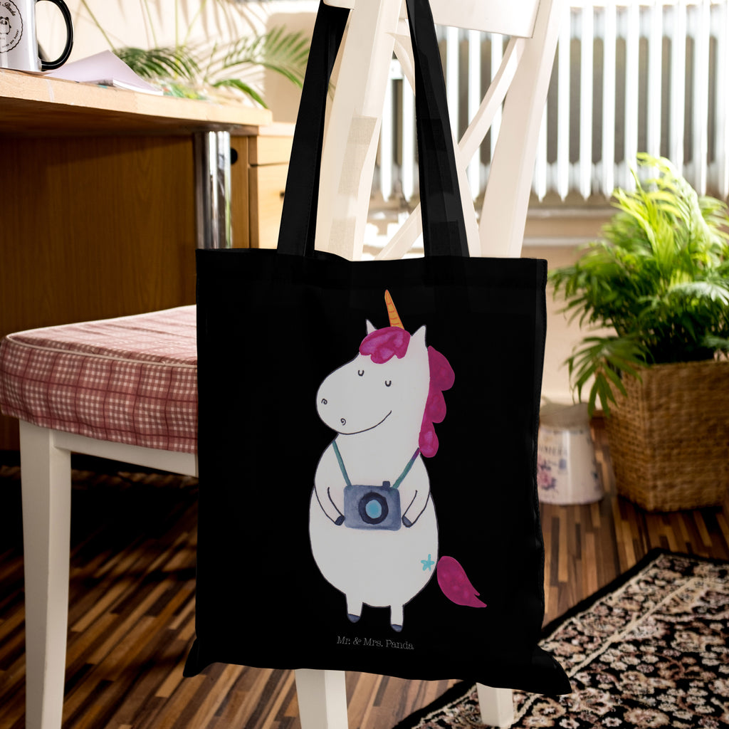 Tragetasche Einhorn Fotograf Beuteltasche, Beutel, Einkaufstasche, Jutebeutel, Stoffbeutel, Tasche, Shopper, Umhängetasche, Strandtasche, Schultertasche, Stofftasche, Tragetasche, Badetasche, Jutetasche, Einkaufstüte, Laptoptasche, Einhorn, Einhörner, Einhorn Deko, Pegasus, Unicorn, Fotograf, Fotografie, Kamera, Reisen, Weltreise, Weltenbummler, Urlaub, Tourist, Kurztrip, Reise, Städtereise