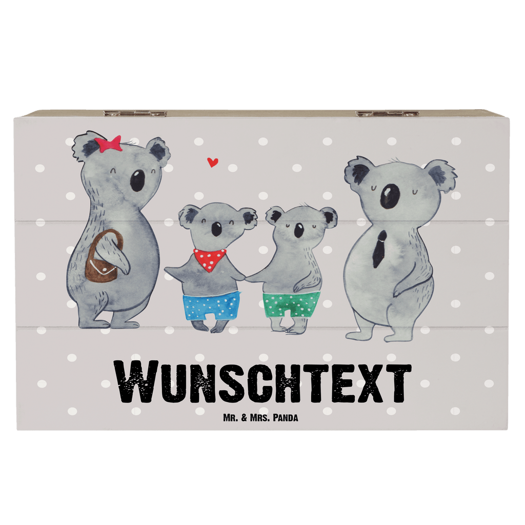 Personalisierte Holzkiste Koala Familie zwei Holzkiste mit Namen, Kiste mit Namen, Schatzkiste mit Namen, Truhe mit Namen, Schatulle mit Namen, Erinnerungsbox mit Namen, Erinnerungskiste, mit Namen, Dekokiste mit Namen, Aufbewahrungsbox mit Namen, Holzkiste Personalisiert, Kiste Personalisiert, Schatzkiste Personalisiert, Truhe Personalisiert, Schatulle Personalisiert, Erinnerungsbox Personalisiert, Erinnerungskiste Personalisiert, Dekokiste Personalisiert, Aufbewahrungsbox Personalisiert, Geschenkbox personalisiert, GEschenkdose personalisiert, Familie, Vatertag, Muttertag, Bruder, Schwester, Mama, Papa, Oma, Opa, Koala, Koalabär, beste Familie, Familienzeit, Familienleben, Koalafamilie, Lieblingsfamilie