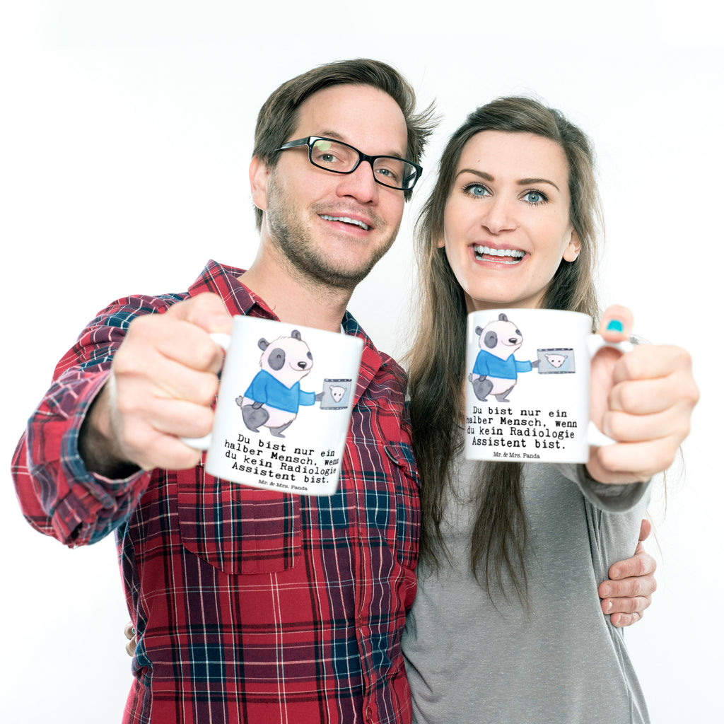 Tasse Radiologie Assistent mit Herz Tasse, Kaffeetasse, Teetasse, Becher, Kaffeebecher, Teebecher, Keramiktasse, Porzellantasse, Büro Tasse, Geschenk Tasse, Tasse Sprüche, Tasse Motive, Kaffeetassen, Tasse bedrucken, Designer Tasse, Cappuccino Tassen, Schöne Teetassen, Beruf, Ausbildung, Jubiläum, Abschied, Rente, Kollege, Kollegin, Geschenk, Schenken, Arbeitskollege, Mitarbeiter, Firma, Danke, Dankeschön