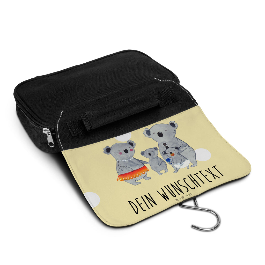 Personalisierter Kulturbeutel Koala Familie Personalisierter Kulturbeutel, Personalisierte Waschtasche, Personalisierte Kosmetiktasche, Damen, Herren, Personalisierte Aufbewahrungstasche, Personalisierte Schminktasche, Personalisierter Kosmetikbeutel, Personalisierter Organizer, Personalisierte Kulturtasche, Personalisierte Schminkutensil, Personalisierung, Wunschtext, Wunschname, Selbst bedrucken, Kulturbeutel mit Namen, Familie, Vatertag, Muttertag, Bruder, Schwester, Mama, Papa, Oma, Opa, Koala, Koalas, Family, Kinder, Geschwister, Familienleben