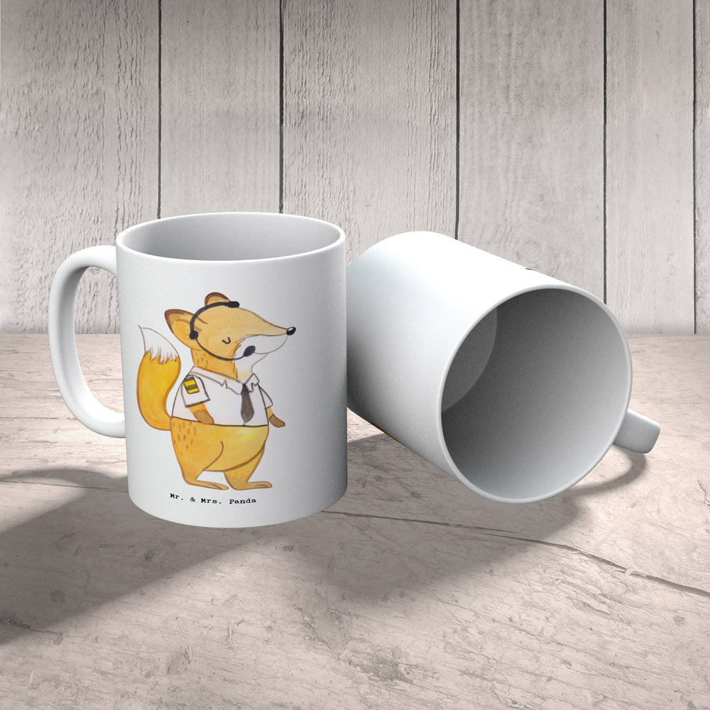 Tasse Fluglotse mit Herz Tasse, Kaffeetasse, Teetasse, Becher, Kaffeebecher, Teebecher, Keramiktasse, Porzellantasse, Büro Tasse, Geschenk Tasse, Tasse Sprüche, Tasse Motive, Kaffeetassen, Tasse bedrucken, Designer Tasse, Cappuccino Tassen, Schöne Teetassen, Beruf, Ausbildung, Jubiläum, Abschied, Rente, Kollege, Kollegin, Geschenk, Schenken, Arbeitskollege, Mitarbeiter, Firma, Danke, Dankeschön, Fluglotse, Flugverkehrsleiter, Luftfahrtpersonal, Flugsicherung