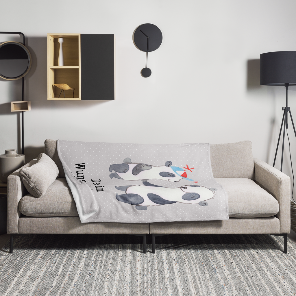 Personalisierte Decke Panda Bester Cousin der Welt Personalisierte Decke, Decke mit Namen, Kuscheldecke mit Namen, Decke bedrucken, Kuscheldecke bedrucken, für, Dankeschön, Geschenk, Schenken, Geburtstag, Geburtstagsgeschenk, Geschenkidee, Danke, Bedanken, Mitbringsel, Freude machen, Geschenktipp, Cousin, Kousin, Vetter, Sohn von Onkel, Sohn von Tante, Familie, Verwandtschaft, Cousine