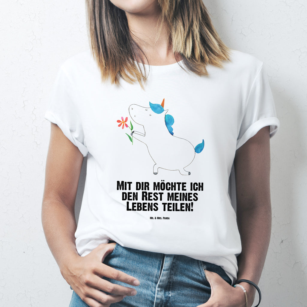 T-Shirt Standard Einhorn Blume T-Shirt, Shirt, Tshirt, Lustiges T-Shirt, T-Shirt mit Spruch, Party, Junggesellenabschied, Jubiläum, Geburstag, Herrn, Damen, Männer, Frauen, Schlafshirt, Nachthemd, Sprüche, Einhorn, Einhörner, Einhorn Deko, Pegasus, Unicorn, Liebe, Liebesbeweis, Antrag, Heiratsantrag, Verlobung, Ehepaar, Pärchen, Partner, Freund, Freundin, Ehe, heiraten