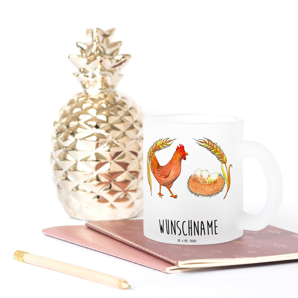 Personalisierte Teetasse Huhn stolz Personalisierte Teetasse, Personalisiertes Teeglas, Personalisierter Teebecher, Personalisierte Glas Teetasse, Personalisierte Teetasse aus Glas, Teetasse mit Namen, Teeglas mit Namen, Teebecher mit Namen, Glas Teetasse mit Namen, Teetasse aus Glas mit Namen, Teetasse Wunschname, Teetasse selbst gestalten., Bauernhof, Hoftiere, Landwirt, Landwirtin, Hahn, Henne, Hühner, Eier, Hof, Landleben, Motivation, Geburt, Magie, Spruch, Schwangerschaft