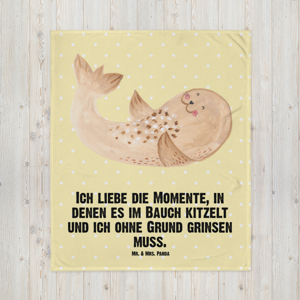 Kuscheldecke Robbe liegend Decke, Wohndecke, Tagesdecke, Wolldecke, Sofadecke, Tiermotive, Gute Laune, lustige Sprüche, Tiere, Robbe, Robben, Seehund, Strand, Meerestier, Ostsee, Nordsee, Lachen, Freude