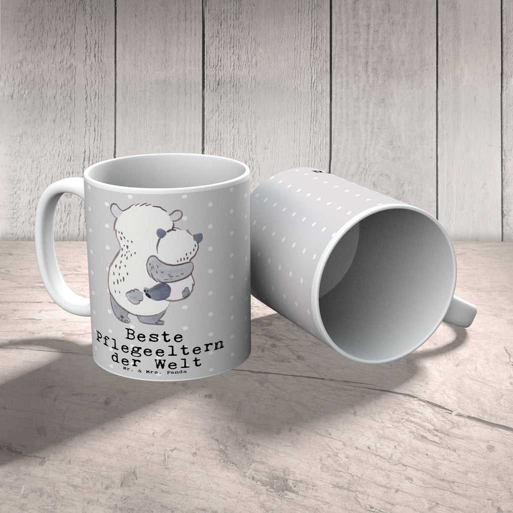 Tasse Panda Beste Pflegeeltern der Welt Tasse, Kaffeetasse, Teetasse, Becher, Kaffeebecher, Teebecher, Keramiktasse, Porzellantasse, Büro Tasse, Geschenk Tasse, Tasse Sprüche, Tasse Motive, Kaffeetassen, Tasse bedrucken, Designer Tasse, Cappuccino Tassen, Schöne Teetassen, für, Dankeschön, Geschenk, Schenken, Geburtstag, Geburtstagsgeschenk, Geschenkidee, Danke, Bedanken, Mitbringsel, Freude machen, Geschenktipp, Pflegeeltern, Pflegekind, Adoption, Eltern, Mama, Papa, Mami, Papi, Familie, Elternpaar, Mama und Papa