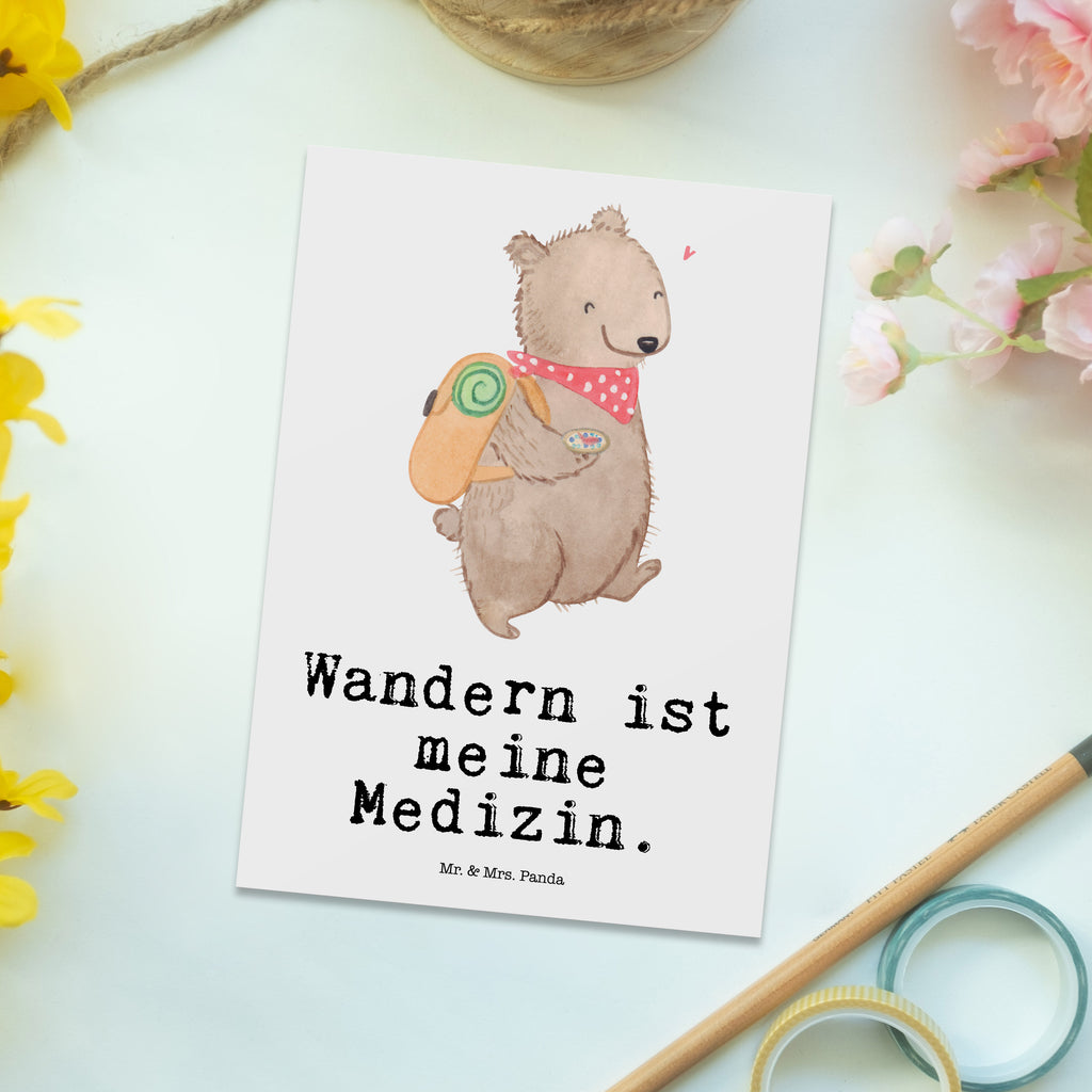 Postkarte Bär Wandern Medizin Postkarte, Karte, Geschenkkarte, Grußkarte, Einladung, Ansichtskarte, Geburtstagskarte, Einladungskarte, Dankeskarte, Ansichtskarten, Einladung Geburtstag, Einladungskarten Geburtstag, Geschenk, Sport, Sportart, Hobby, Schenken, Danke, Dankeschön, Auszeichnung, Gewinn, Sportler, Wandern, Bergsteigen, Wintertouren, Outdoor Sport, Freizeitsport, Spazieren, Natur entdecken