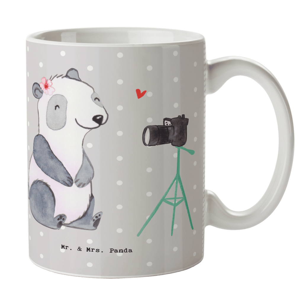 Tasse Vloggerin mit Herz Tasse, Kaffeetasse, Teetasse, Becher, Kaffeebecher, Teebecher, Keramiktasse, Porzellantasse, Büro Tasse, Geschenk Tasse, Tasse Sprüche, Tasse Motive, Kaffeetassen, Tasse bedrucken, Designer Tasse, Cappuccino Tassen, Schöne Teetassen, Beruf, Ausbildung, Jubiläum, Abschied, Rente, Kollege, Kollegin, Geschenk, Schenken, Arbeitskollege, Mitarbeiter, Firma, Danke, Dankeschön