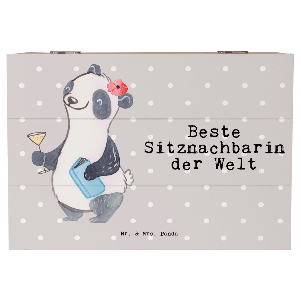 Holzkiste Panda Beste Sitznachbarin der Welt Holzkiste, Kiste, Schatzkiste, Truhe, Schatulle, XXL, Erinnerungsbox, Erinnerungskiste, Dekokiste, Aufbewahrungsbox, Geschenkbox, Geschenkdose, für, Dankeschön, Geschenk, Schenken, Geburtstag, Geburtstagsgeschenk, Geschenkidee, Danke, Bedanken, Mitbringsel, Freude machen, Geschenktipp, Sitznachbarin, Stuhlnachbar, Mitschülerin, Nachbarin, Uni, Universität, Seminar, Kommilitone, Tischnachbar, Schule, Mitstudentin, Hochschule, Beste Sitznachbarin der Welt, Weltbeste Sitznachbarin