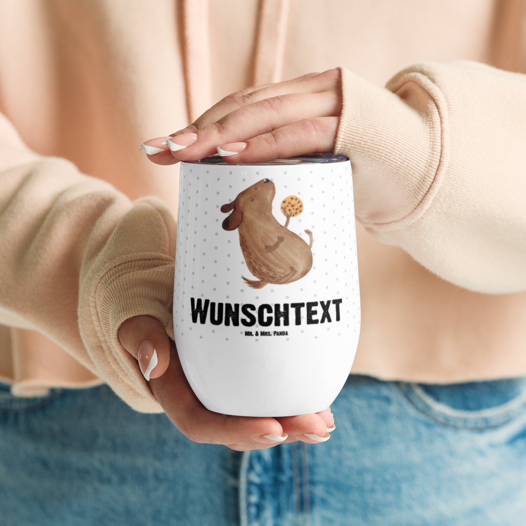 Personalisierter Weinbecher Hund Keks Personalisierter Weinbecher, Personalisierter Glühwein Becher, Heißgetränke, Personalisierter Trinkbecher, Personalisierter Weinkelch, Personalisiertes Weingläser, hochwertiger Weinbecher, Weinbecher Reisen, Weinbecher unterwegs, Personalisertes Sommerglas, mit Namen, Wunschtext, Personalisierung, selbst bedrucken, Personalisiertes Weinglas, Hund, Hundemotiv, Haustier, Hunderasse, Tierliebhaber, Hundebesitzer, Sprüche, Hundekekse, Leckerli, Hundeleckerli, Hundesnacks