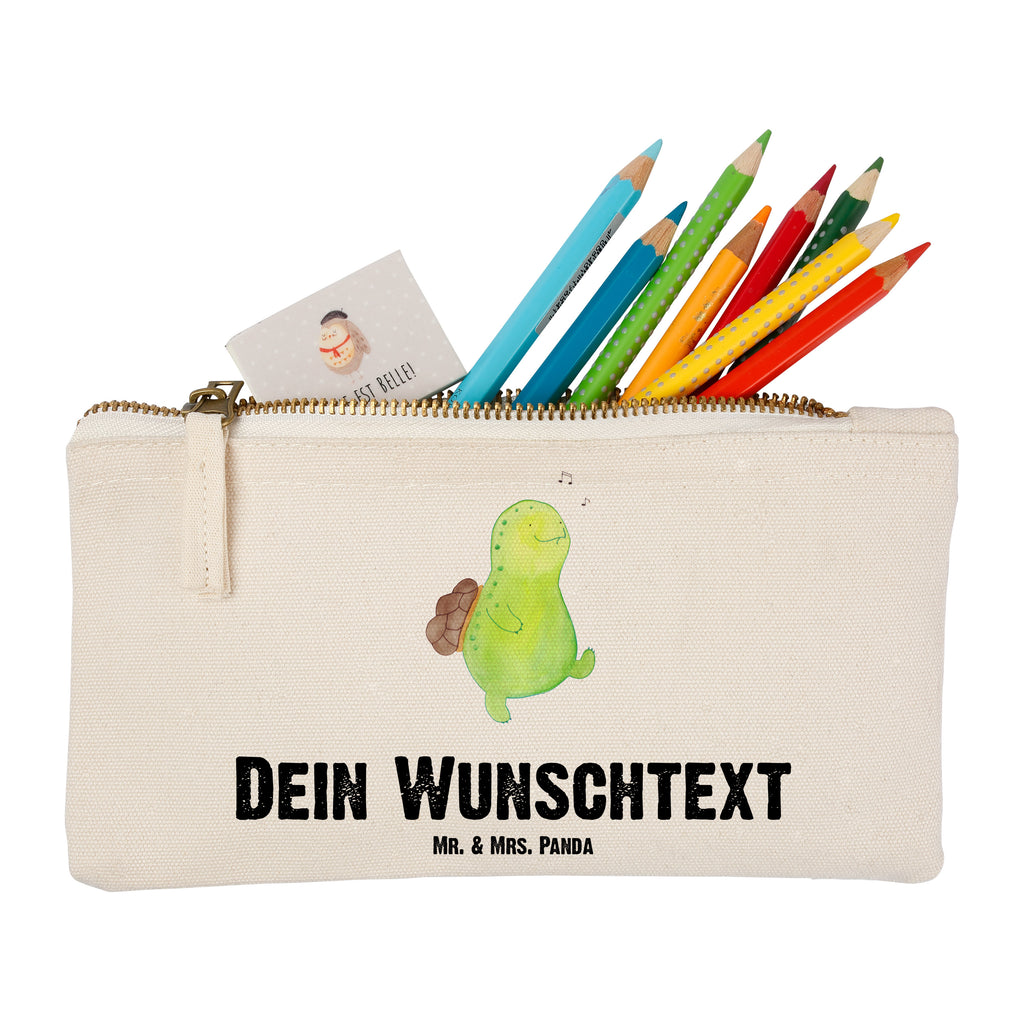 Personalisierte Schminktasche Schildkröte pfeift Personalisierte Schminktasche, Personalisierte Kosmetiktasche, Personalisierter Kosmetikbeutel, Personalisiertes Stiftemäppchen, Personalisiertes Etui, Personalisierte Federmappe, Personalisierte Makeup Bag, Personalisiertes Schminketui, Personalisiertes Kosmetiketui, Personalisiertes Schlamperetui, Schminktasche mit Namen, Kosmetiktasche mit Namen, Kosmetikbeutel mit Namen, Stiftemäppchen mit Namen, Etui mit Namen, Federmappe mit Namen, Makeup Bg mit Namen, Schminketui mit Namen, Kosmetiketui mit Namen, Schlamperetui mit Namen, Schminktasche personalisieren, Schminktasche bedrucken, Schminktasche selbst gestalten, Schildkröte, Schildi, Schildkröten, fröhlich, Glück, Motivation, Lebensfreude, Depression, Trennung, Neuanfang