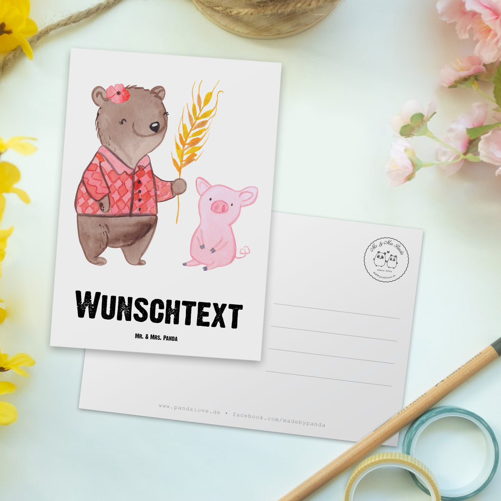 Personalisierte Postkarte Bäuerin mit Herz Postkarte mit Namen, Postkarte bedrucken, Postkarte mit Wunschtext, Postkarte personalisierbar, Geschenkkarte mit Namen, Grußkarte mit Namen, Karte mit Namen, Einladung mit Namen, Ansichtskarte mit Namen, Geschenkkarte mit Wunschtext, Grußkarte mit Wunschtext, Karte mit Wunschtext, Einladung mit Wunschtext, Ansichtskarte mit Wunschtext, Beruf, Ausbildung, Jubiläum, Abschied, Rente, Kollege, Kollegin, Geschenk, Schenken, Arbeitskollege, Mitarbeiter, Firma, Danke, Dankeschön, Landwirtin, Bäuerin, Tierwirtin, Agronomin, Farmerin, Bauernhof