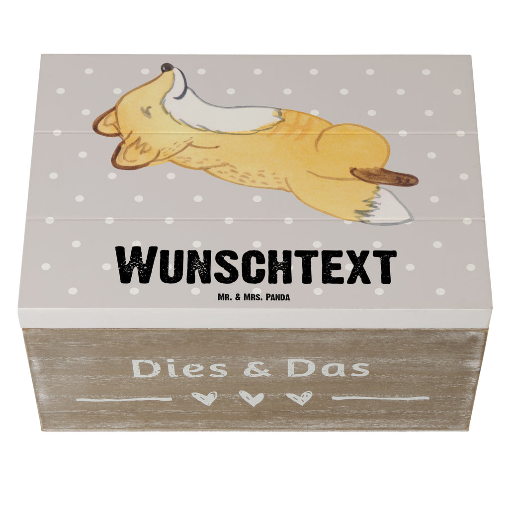 Personalisierte Holzkiste Fuchs Crunches Tage Holzkiste mit Namen, Kiste mit Namen, Schatzkiste mit Namen, Truhe mit Namen, Schatulle mit Namen, Erinnerungsbox mit Namen, Erinnerungskiste, mit Namen, Dekokiste mit Namen, Aufbewahrungsbox mit Namen, Holzkiste Personalisiert, Kiste Personalisiert, Schatzkiste Personalisiert, Truhe Personalisiert, Schatulle Personalisiert, Erinnerungsbox Personalisiert, Erinnerungskiste Personalisiert, Dekokiste Personalisiert, Aufbewahrungsbox Personalisiert, Geschenkbox personalisiert, GEschenkdose personalisiert, Geschenk, Sport, Sportart, Hobby, Schenken, Danke, Dankeschön, Auszeichnung, Gewinn, Sportler, Crunches, Fitness, Bauchpressen, Fitnessstudio