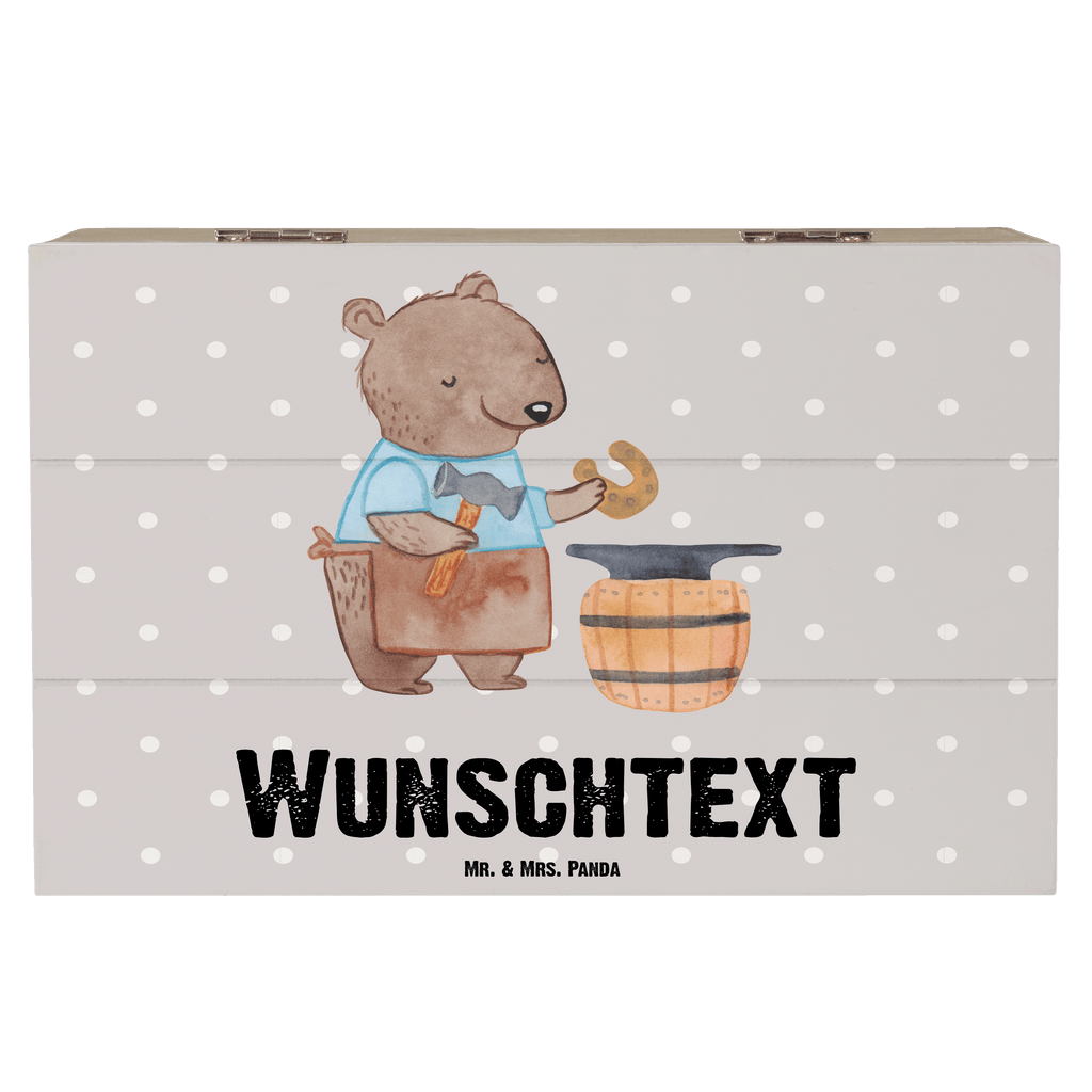 Personalisierte Holzkiste Schmied mit Herz Holzkiste mit Namen, Kiste mit Namen, Schatzkiste mit Namen, Truhe mit Namen, Schatulle mit Namen, Erinnerungsbox mit Namen, Erinnerungskiste, mit Namen, Dekokiste mit Namen, Aufbewahrungsbox mit Namen, Holzkiste Personalisiert, Kiste Personalisiert, Schatzkiste Personalisiert, Truhe Personalisiert, Schatulle Personalisiert, Erinnerungsbox Personalisiert, Erinnerungskiste Personalisiert, Dekokiste Personalisiert, Aufbewahrungsbox Personalisiert, Geschenkbox personalisiert, GEschenkdose personalisiert, Beruf, Ausbildung, Jubiläum, Abschied, Rente, Kollege, Kollegin, Geschenk, Schenken, Arbeitskollege, Mitarbeiter, Firma, Danke, Dankeschön