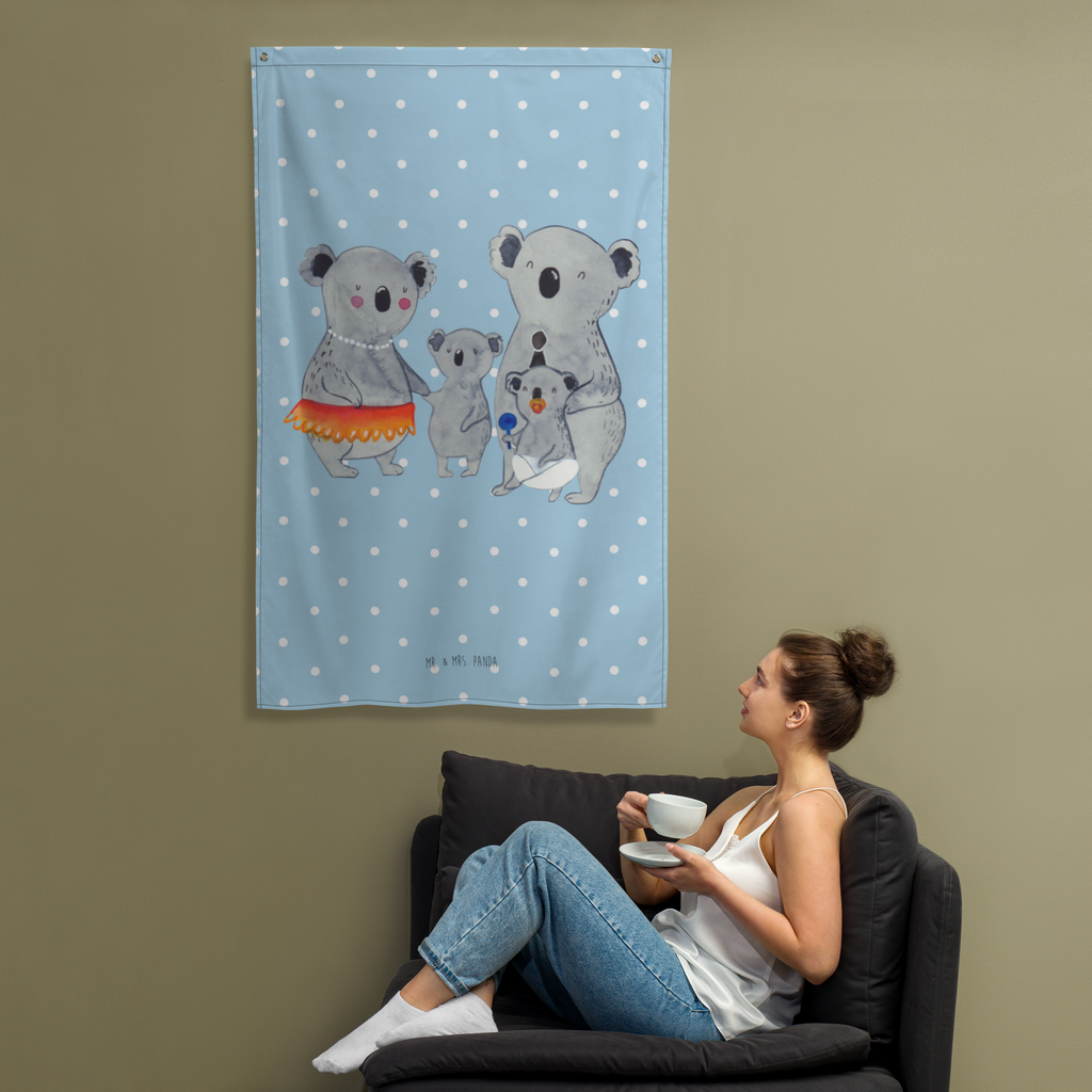 Wandteppich Koala Familie Wandbehang, Dekoration, Boho, Wandteppich, Wandtuch, Wanddeko, Tapisserie, Tapestry, Wandbild, Textil-Kunst, Schmuck-Wandbehang, Wand Deko, Kinderzimmer, Kinderzimmer Wand, Kinderzimmer Deko, Kinderzimmer Wanddeko, Familie, Vatertag, Muttertag, Bruder, Schwester, Mama, Papa, Oma, Opa, Koala, Koalas, Family, Kinder, Geschwister, Familienleben