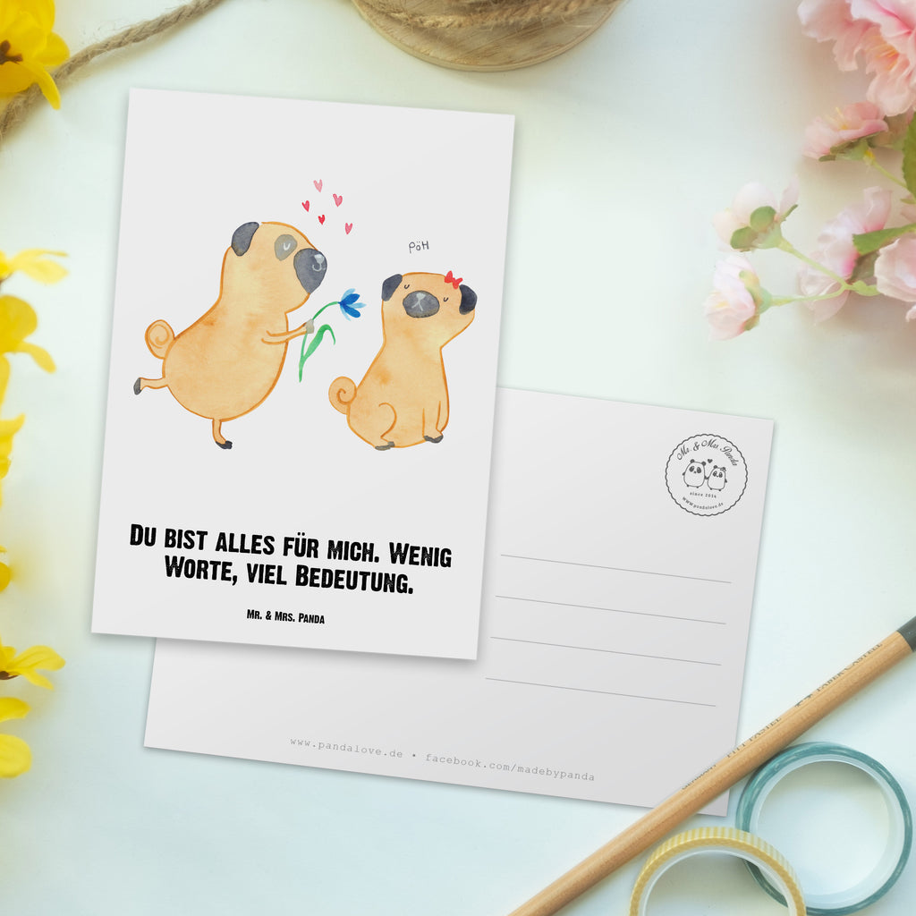 Personalisierte Postkarte Mops verliebt Postkarte mit Namen, Postkarte bedrucken, Postkarte mit Wunschtext, Postkarte personalisierbar, Geschenkkarte mit Namen, Grußkarte mit Namen, Karte mit Namen, Einladung mit Namen, Ansichtskarte mit Namen, Geschenkkarte mit Wunschtext, Grußkarte mit Wunschtext, Karte mit Wunschtext, Einladung mit Wunschtext, Ansichtskarte mit Wunschtext, Hund, Hundemotiv, Haustier, Hunderasse, Tierliebhaber, Hundebesitzer, Sprüche, Mops, Möpse, Hundeliebe, verliebt, Liebe, Liebesspruch. Verlobt, Geschenk Freund, Partner