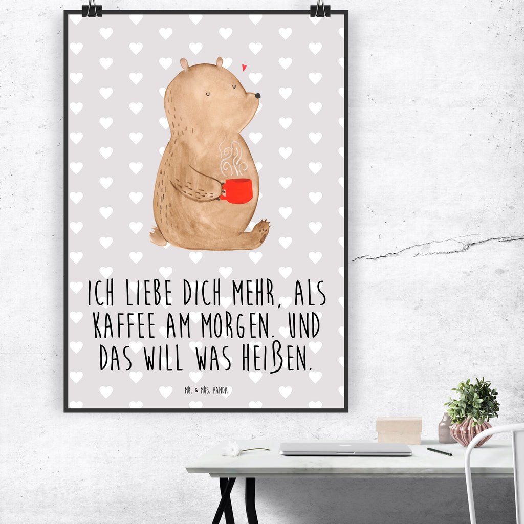 Poster Bär Morgenkaffee Poster, Wandposter, Bild, Wanddeko, Küchenposter, Kinderposter, Wanddeko Bild, Raumdekoration, Wanddekoration, Handgemaltes Poster, Mr. & Mrs. Panda Poster, Designposter, Kunstdruck, Posterdruck, Liebe, Partner, Freund, Freundin, Ehemann, Ehefrau, Heiraten, Verlobung, Heiratsantrag, Liebesgeschenk, Jahrestag, Hocheitstag, Valentinstag, Geschenk für Frauen, Hochzeitstag, Mitbringsel, Geschenk für Freundin, Geschenk für Partner, Liebesbeweis, für Männer, für Ehemann