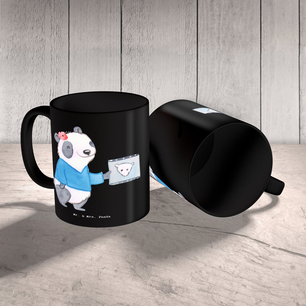 Tasse Radiologie Assistentin mit Herz Tasse, Kaffeetasse, Teetasse, Becher, Kaffeebecher, Teebecher, Keramiktasse, Porzellantasse, Büro Tasse, Geschenk Tasse, Tasse Sprüche, Tasse Motive, Kaffeetassen, Tasse bedrucken, Designer Tasse, Cappuccino Tassen, Schöne Teetassen, Beruf, Ausbildung, Jubiläum, Abschied, Rente, Kollege, Kollegin, Geschenk, Schenken, Arbeitskollege, Mitarbeiter, Firma, Danke, Dankeschön