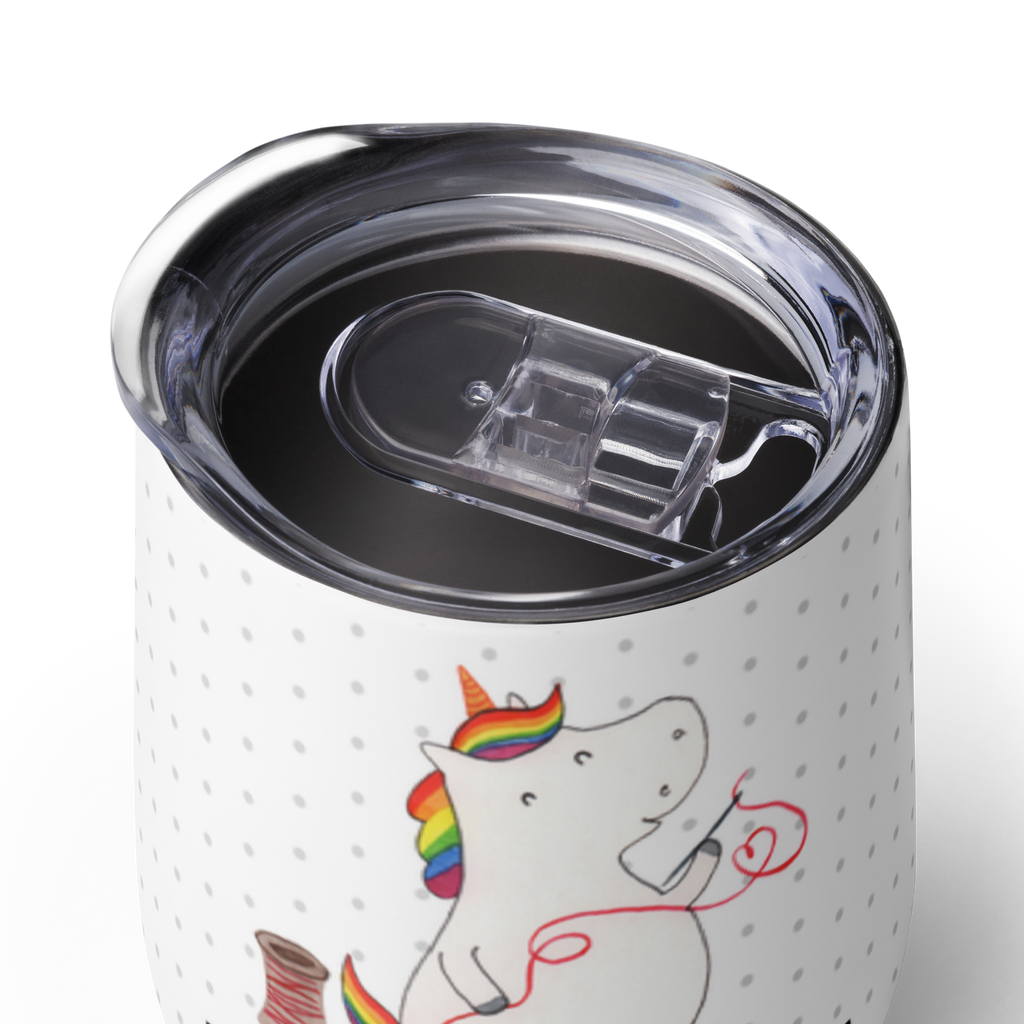 Personalisierter Weinbecher Einhorn Näherin Personalisierter Weinbecher, Personalisierter Glühwein Becher, Heißgetränke, Personalisierter Trinkbecher, Personalisierter Weinkelch, Personalisiertes Weingläser, hochwertiger Weinbecher, Weinbecher Reisen, Weinbecher unterwegs, Personalisertes Sommerglas, mit Namen, Wunschtext, Personalisierung, selbst bedrucken, Personalisiertes Weinglas, Einhorn, Einhörner, Einhorn Deko, Pegasus, Unicorn, Näherin, nähen, Mädchen, Freundin, Häkeln, Stricken, basteln, Nähzimmer