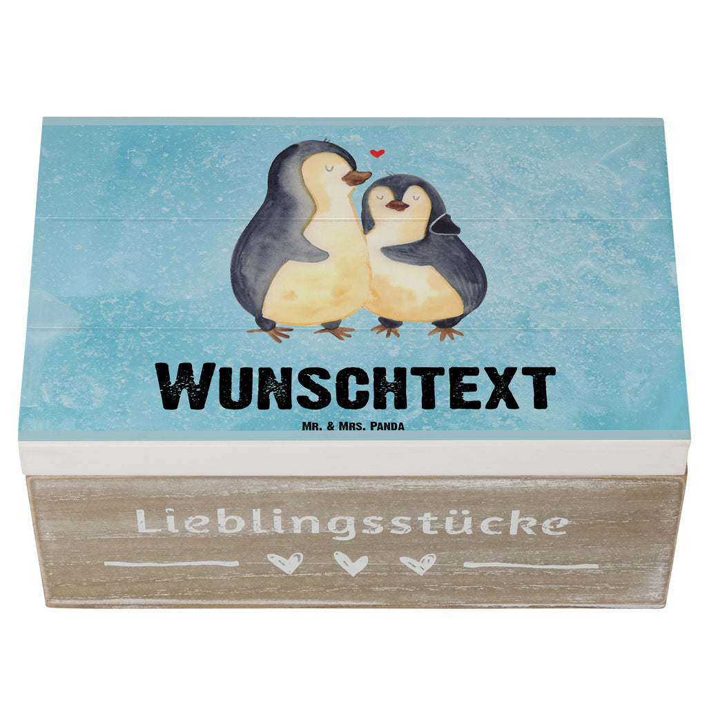 Personalisierte Holzkiste Pinguin umarmend Holzkiste mit Namen, Kiste mit Namen, Schatzkiste mit Namen, Truhe mit Namen, Schatulle mit Namen, Erinnerungsbox mit Namen, Erinnerungskiste, mit Namen, Dekokiste mit Namen, Aufbewahrungsbox mit Namen, Holzkiste Personalisiert, Kiste Personalisiert, Schatzkiste Personalisiert, Truhe Personalisiert, Schatulle Personalisiert, Erinnerungsbox Personalisiert, Erinnerungskiste Personalisiert, Dekokiste Personalisiert, Aufbewahrungsbox Personalisiert, Geschenkbox personalisiert, GEschenkdose personalisiert, Pinguin, Liebe, Liebespaar, Liebesbeweis, Liebesgeschenk, Verlobung, Jahrestag, Hochzeitstag, Hochzeit, Hochzeitsgeschenk