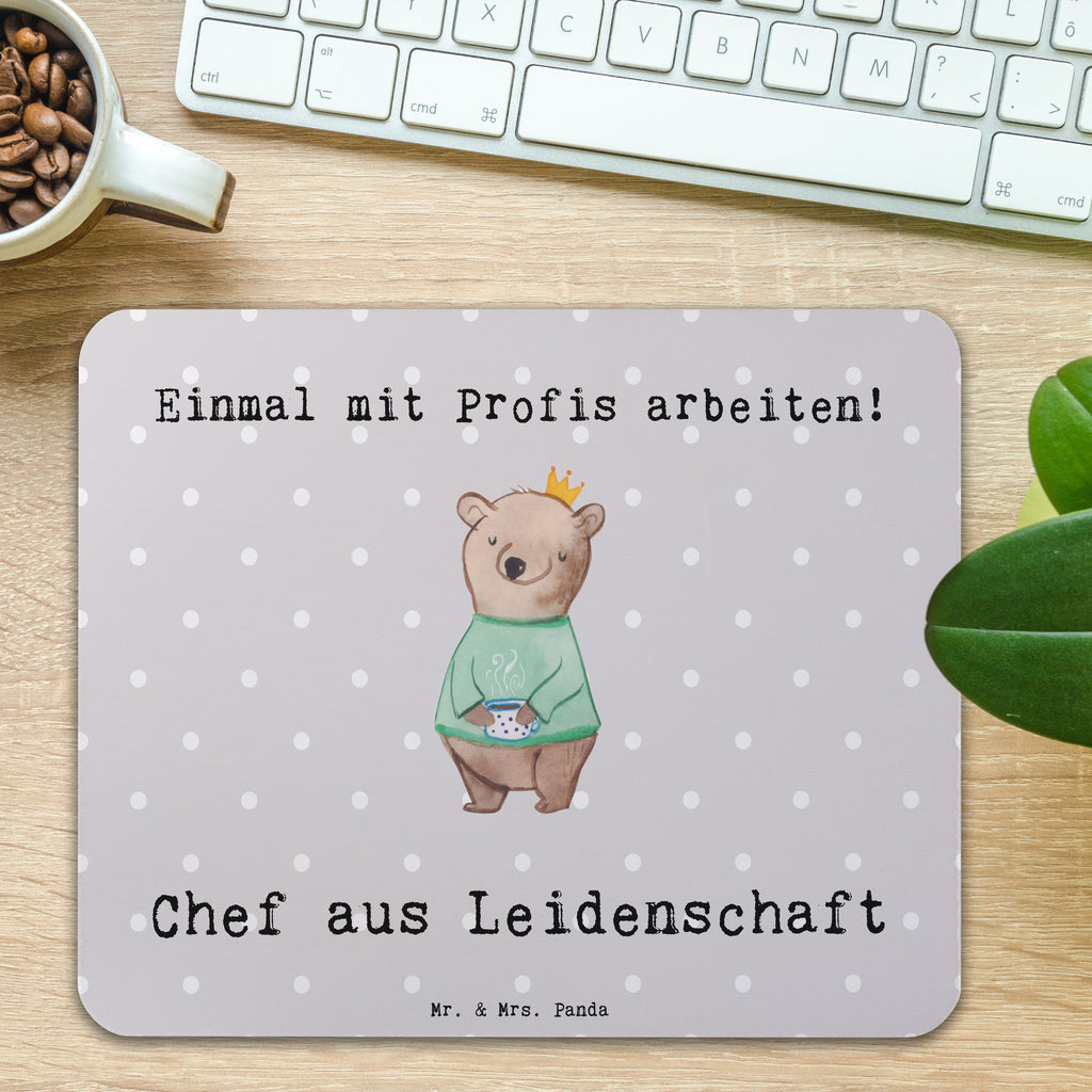 Mauspad Chef aus Leidenschaft Mousepad, Computer zubehör, Büroausstattung, PC Zubehör, Arbeitszimmer, Mauspad, Einzigartiges Mauspad, Designer Mauspad, Mausunterlage, Mauspad Büro, Beruf, Ausbildung, Jubiläum, Abschied, Rente, Kollege, Kollegin, Geschenk, Schenken, Arbeitskollege, Mitarbeiter, Firma, Danke, Dankeschön, CEO, Chef, Führungskraft, Geschäftsinhaber, Firmeninhaber, Unternehmensinhaber, Direktor, Leiter