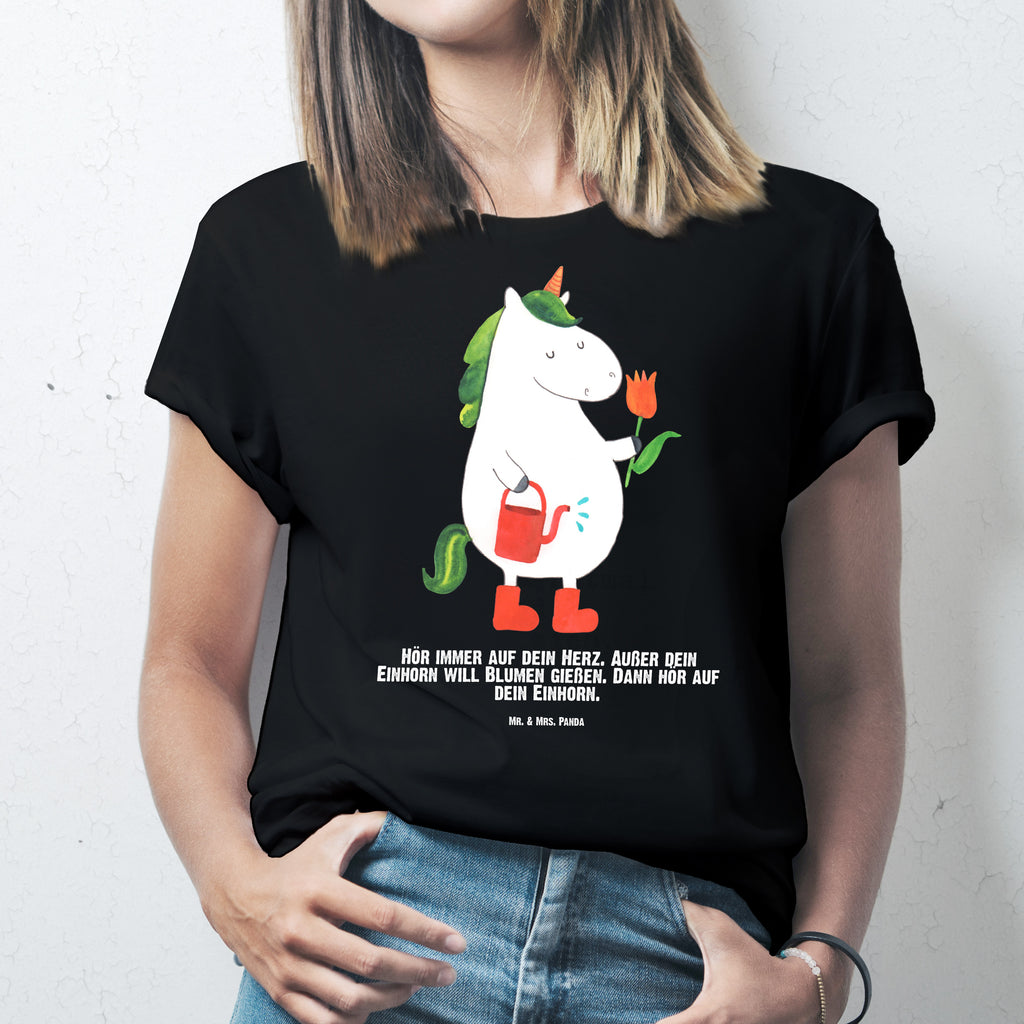 Personalisiertes T-Shirt Einhorn Gärtner T-Shirt Personalisiert, T-Shirt mit Namen, T-Shirt mit Aufruck, Männer, Frauen, Wunschtext, Bedrucken, Einhorn, Einhörner, Einhorn Deko, Pegasus, Unicorn, Luftballon, Gießkanne, Giesskanne, Lebenslust, Freude, Blume, Freundin, Garten, Stiefel