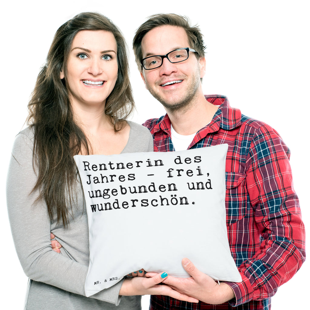 40x40 Kissen Sprüche und Zitate Rentnerin des Jahres - frei, ungebunden und wunderschön. Kissenhülle, Kopfkissen, Sofakissen, Dekokissen, Motivkissen, sofakissen, sitzkissen, Kissen, Kissenbezüge, Kissenbezug 40x40, Kissen 40x40, Kissenhülle 40x40, Zierkissen, Couchkissen, Dekokissen Sofa, Sofakissen 40x40, Dekokissen 40x40, Kopfkissen 40x40, Kissen 40x40 Waschbar, Spruch, Sprüche, lustige Sprüche, Weisheiten, Zitate, Spruch Geschenke, Spruch Sprüche Weisheiten Zitate Lustig Weisheit Worte