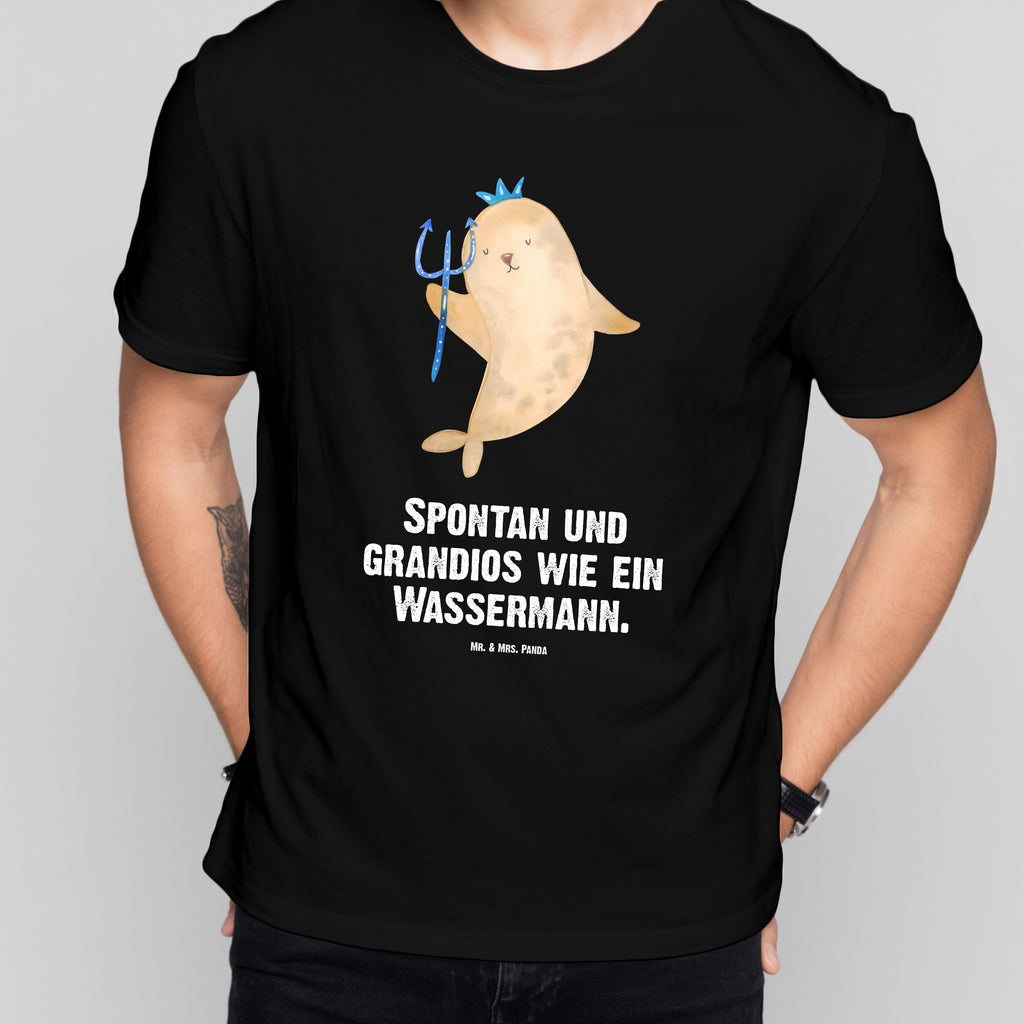 T-Shirt Standard Sternzeichen Wassermann T-Shirt, Shirt, Tshirt, Lustiges T-Shirt, T-Shirt mit Spruch, Party, Junggesellenabschied, Jubiläum, Geburstag, Herrn, Damen, Männer, Frauen, Schlafshirt, Nachthemd, Sprüche, Tierkreiszeichen, Sternzeichen, Horoskop, Astrologie, Aszendent, Meermann, Nix, Wassermann Geschenk, Wassermann Sternzeichen, Geschenk Januar, Geschenk Februar, Geburtstag Januar, Geburtstag Februar, Meer Geschenk