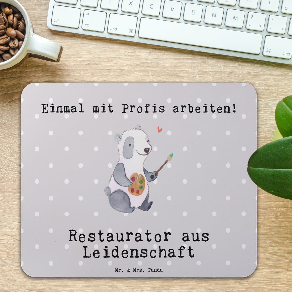 Mauspad Restaurator aus Leidenschaft Mousepad, Computer zubehör, Büroausstattung, PC Zubehör, Arbeitszimmer, Mauspad, Einzigartiges Mauspad, Designer Mauspad, Mausunterlage, Mauspad Büro, Beruf, Ausbildung, Jubiläum, Abschied, Rente, Kollege, Kollegin, Geschenk, Schenken, Arbeitskollege, Mitarbeiter, Firma, Danke, Dankeschön