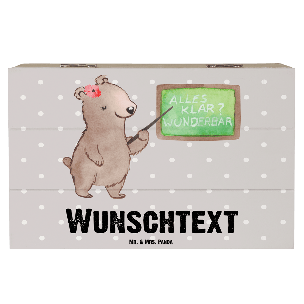 Personalisierte Holzkiste Deutschlehrerin Herz Holzkiste mit Namen, Kiste mit Namen, Schatzkiste mit Namen, Truhe mit Namen, Schatulle mit Namen, Erinnerungsbox mit Namen, Erinnerungskiste, mit Namen, Dekokiste mit Namen, Aufbewahrungsbox mit Namen, Holzkiste Personalisiert, Kiste Personalisiert, Schatzkiste Personalisiert, Truhe Personalisiert, Schatulle Personalisiert, Erinnerungsbox Personalisiert, Erinnerungskiste Personalisiert, Dekokiste Personalisiert, Aufbewahrungsbox Personalisiert, Geschenkbox personalisiert, GEschenkdose personalisiert, Beruf, Ausbildung, Jubiläum, Abschied, Rente, Kollege, Kollegin, Geschenk, Schenken, Arbeitskollege, Mitarbeiter, Firma, Danke, Dankeschön, Deutschlehrerin, Deutschunterricht, Schule, Grundschule