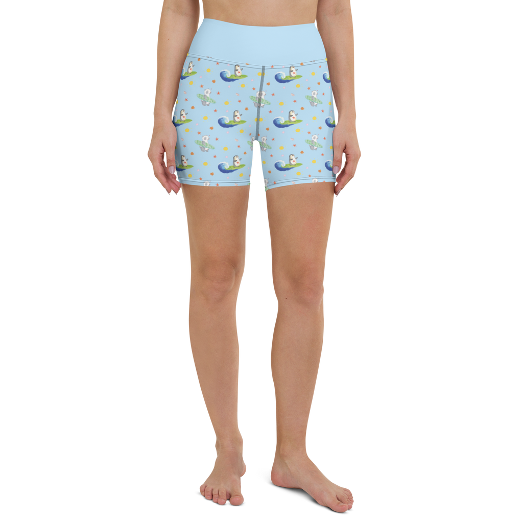 Yoga Shorts Pinguin Surfer Muster Yoga Shorts, Yogashorts, Sporthose, Sportshorts, Fitnesshose, Sportshorts Damen, Yoga Shorts Damen, Yogabekleidung, Sportbekleidung, Pinguin, Pinguine, surfen, Surfer, Hawaii, Urlaub, Wellen, Wellen reiten, Portugal