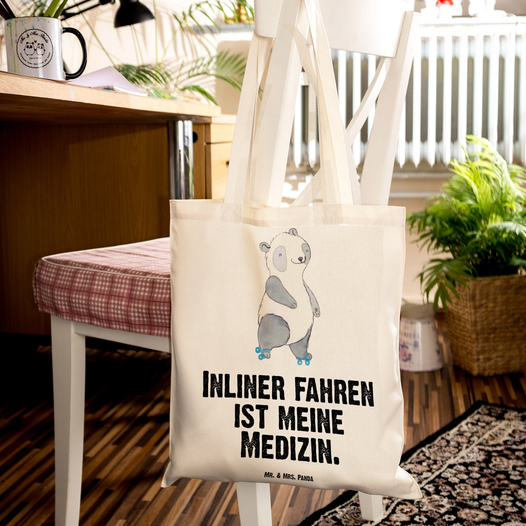 Tragetasche Panda Inliner fahren Medizin Beuteltasche, Beutel, Einkaufstasche, Jutebeutel, Stoffbeutel, Tasche, Shopper, Umhängetasche, Strandtasche, Schultertasche, Stofftasche, Tragetasche, Badetasche, Jutetasche, Einkaufstüte, Laptoptasche, Geschenk, Sport, Sportart, Hobby, Schenken, Danke, Dankeschön, Auszeichnung, Gewinn, Sportler, Inliner fahren, Rollschuh fahren, Rollerblades, inlinern