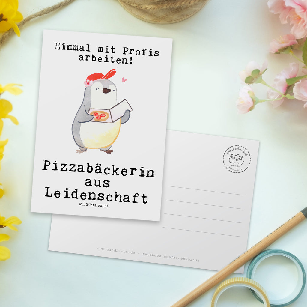 Postkarte Pizzabäckerin aus Leidenschaft Postkarte, Karte, Geschenkkarte, Grußkarte, Einladung, Ansichtskarte, Geburtstagskarte, Einladungskarte, Dankeskarte, Ansichtskarten, Einladung Geburtstag, Einladungskarten Geburtstag, Beruf, Ausbildung, Jubiläum, Abschied, Rente, Kollege, Kollegin, Geschenk, Schenken, Arbeitskollege, Mitarbeiter, Firma, Danke, Dankeschön, Lieferdienstmitarbeiterin, Pizzabäckerin, Pizzabotin, Pizzabringdienst, Lieferbringdienst