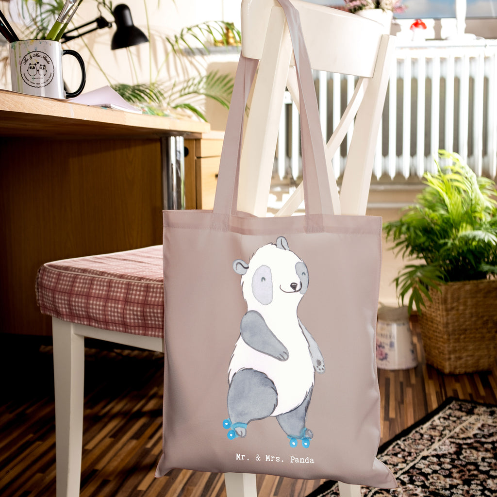 Tragetasche Panda Inliner fahren Tage Beuteltasche, Beutel, Einkaufstasche, Jutebeutel, Stoffbeutel, Tasche, Shopper, Umhängetasche, Strandtasche, Schultertasche, Stofftasche, Tragetasche, Badetasche, Jutetasche, Einkaufstüte, Laptoptasche, Geschenk, Sport, Sportart, Hobby, Schenken, Danke, Dankeschön, Auszeichnung, Gewinn, Sportler, Inliner fahren, Rollschuh fahren, Rollerblades, inlinern