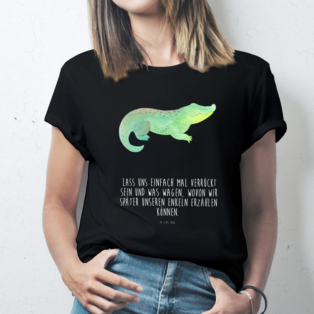 T-Shirt Standard Krokodil T-Shirt, Shirt, Tshirt, Lustiges T-Shirt, T-Shirt mit Spruch, Party, Junggesellenabschied, Jubiläum, Geburstag, Herrn, Damen, Männer, Frauen, Schlafshirt, Nachthemd, Sprüche, Meerestiere, Meer, Urlaub, Krokodil, Krokodile, verrückt sein, spontan sein, Abenteuerlust, Reiselust, Freundin, beste Freundin, Lieblingsmensch