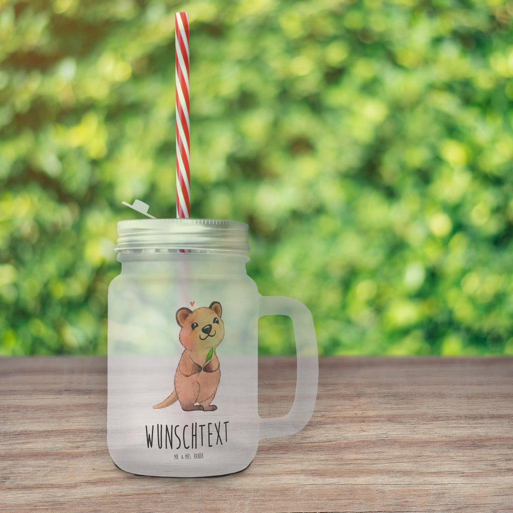 Personalisiertes Trinkglas Mason Jar Quokka Happy Personalisiertes Mason Jar, Personalisiertes Glas, Personalisiertes Trinkglas, Personalisiertes Henkelglas, Personalisiertes Sommerglas, Personalisiertes Einmachglas, Personalisiertes Cocktailglas, Personalisiertes Cocktail-Glas, mit Namen, Wunschtext, Wunschnamen, Mason Jar selbst bedrucken, Wunschglas mit Namen, Bedrucktes Trinkglas, Geschenk mit Namen, Tiermotive, Gute Laune, lustige Sprüche, Tiere, Quokka, Verschieben, Aufschieberitis, Lustiger Spruch, Niedliches Tier, Dinge erledigen