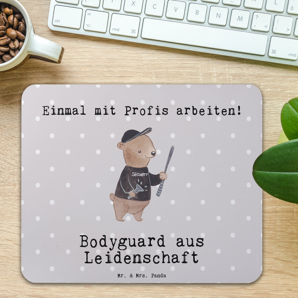 Mauspad Bodyguard aus Leidenschaft Mousepad, Computer zubehör, Büroausstattung, PC Zubehör, Arbeitszimmer, Mauspad, Einzigartiges Mauspad, Designer Mauspad, Mausunterlage, Mauspad Büro, Beruf, Ausbildung, Jubiläum, Abschied, Rente, Kollege, Kollegin, Geschenk, Schenken, Arbeitskollege, Mitarbeiter, Firma, Danke, Dankeschön, Bodyguard, Personenschützer