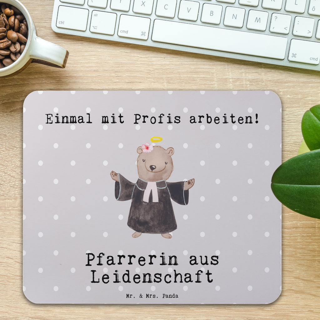 Mauspad Pfarrerin aus Leidenschaft Mousepad, Computer zubehör, Büroausstattung, PC Zubehör, Arbeitszimmer, Mauspad, Einzigartiges Mauspad, Designer Mauspad, Mausunterlage, Mauspad Büro, Beruf, Ausbildung, Jubiläum, Abschied, Rente, Kollege, Kollegin, Geschenk, Schenken, Arbeitskollege, Mitarbeiter, Firma, Danke, Dankeschön, Pastorin, Dienerin Gottes<br />Geistliche, Pfarrerin, Predigerin<br />Priesterin, Theologin, Kirche