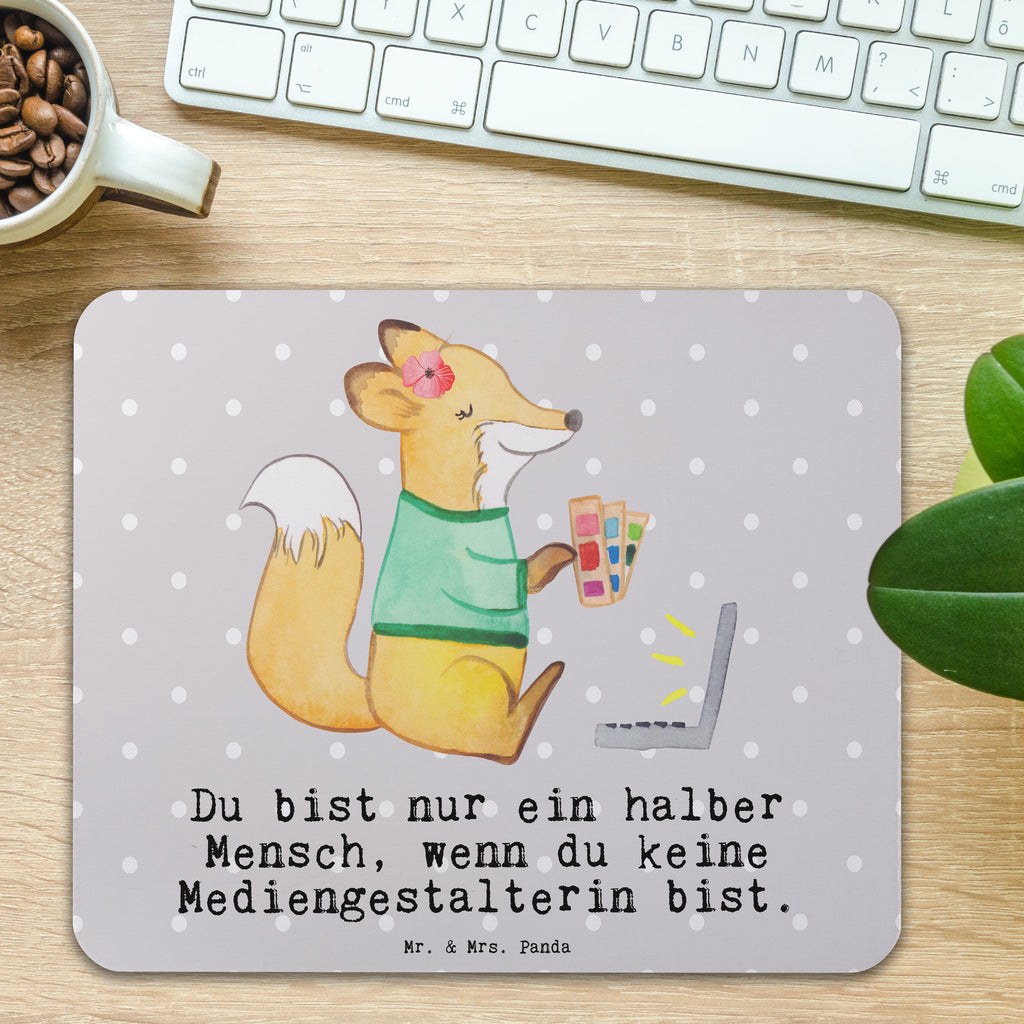 Mauspad Mediengestalterin mit Herz Mousepad, Computer zubehör, Büroausstattung, PC Zubehör, Arbeitszimmer, Mauspad, Einzigartiges Mauspad, Designer Mauspad, Mausunterlage, Mauspad Büro, Beruf, Ausbildung, Jubiläum, Abschied, Rente, Kollege, Kollegin, Geschenk, Schenken, Arbeitskollege, Mitarbeiter, Firma, Danke, Dankeschön, Grafikerin, Designer, Mediengestalter, Grafikdesignerin