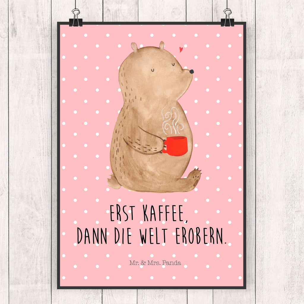 Poster Bär Kaffee Poster, Wandposter, Bild, Wanddeko, Küchenposter, Kinderposter, Wanddeko Bild, Raumdekoration, Wanddekoration, Handgemaltes Poster, Mr. & Mrs. Panda Poster, Designposter, Kunstdruck, Posterdruck, Bär, Teddy, Teddybär, Kaffee, Coffee, Bären, guten Morgen, Morgenroutine, Welt erobern, Welt retten, Motivation