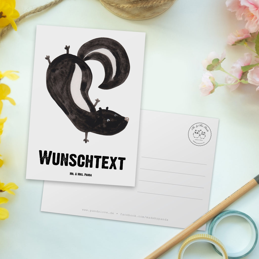 Personalisierte Postkarte Stinktier Handstand Postkarte mit Namen, Postkarte bedrucken, Postkarte mit Wunschtext, Postkarte personalisierbar, Geschenkkarte mit Namen, Grußkarte mit Namen, Karte mit Namen, Einladung mit Namen, Ansichtskarte mit Namen, Geschenkkarte mit Wunschtext, Grußkarte mit Wunschtext, Karte mit Wunschtext, Einladung mit Wunschtext, Ansichtskarte mit Wunschtext, Stinktier, Skunk, Wildtier, Raubtier, Stinker, Stinki, Spielplatz, verpielt, Kind