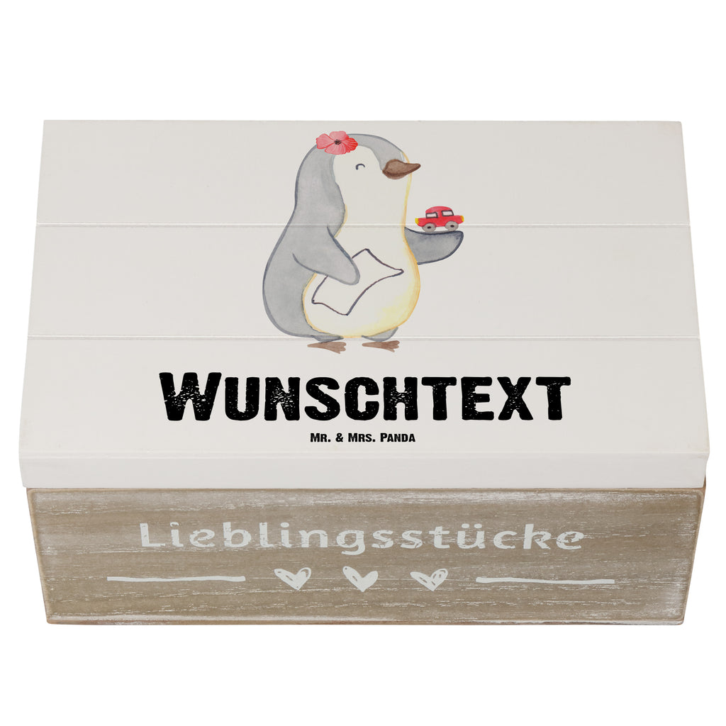 Personalisierte Holzkiste Autohändlerin Herz Holzkiste mit Namen, Kiste mit Namen, Schatzkiste mit Namen, Truhe mit Namen, Schatulle mit Namen, Erinnerungsbox mit Namen, Erinnerungskiste, mit Namen, Dekokiste mit Namen, Aufbewahrungsbox mit Namen, Holzkiste Personalisiert, Kiste Personalisiert, Schatzkiste Personalisiert, Truhe Personalisiert, Schatulle Personalisiert, Erinnerungsbox Personalisiert, Erinnerungskiste Personalisiert, Dekokiste Personalisiert, Aufbewahrungsbox Personalisiert, Geschenkbox personalisiert, GEschenkdose personalisiert, Beruf, Ausbildung, Jubiläum, Abschied, Rente, Kollege, Kollegin, Geschenk, Schenken, Arbeitskollege, Mitarbeiter, Firma, Danke, Dankeschön, Autohändlerin, Eröffnung Autohaus, Autohandel, Gebrauchtwagenhändlerin, Autoverkäuferin