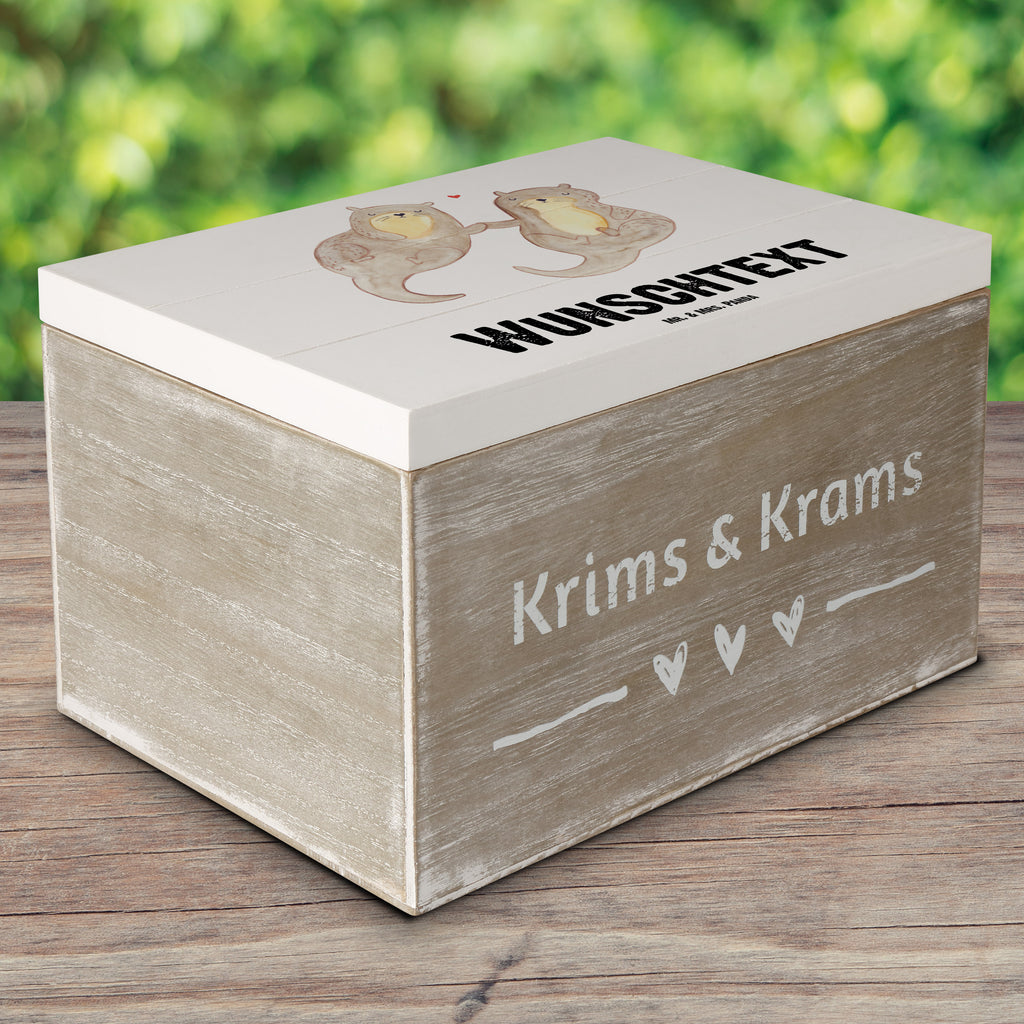 Personalisierte Holzkiste Otter Hände halten Holzkiste mit Namen, Kiste mit Namen, Schatzkiste mit Namen, Truhe mit Namen, Schatulle mit Namen, Erinnerungsbox mit Namen, Erinnerungskiste, mit Namen, Dekokiste mit Namen, Aufbewahrungsbox mit Namen, Holzkiste Personalisiert, Kiste Personalisiert, Schatzkiste Personalisiert, Truhe Personalisiert, Schatulle Personalisiert, Erinnerungsbox Personalisiert, Erinnerungskiste Personalisiert, Dekokiste Personalisiert, Aufbewahrungsbox Personalisiert, Geschenkbox personalisiert, GEschenkdose personalisiert, Otter, Fischotter, Seeotter, Otter Seeotter See Otter