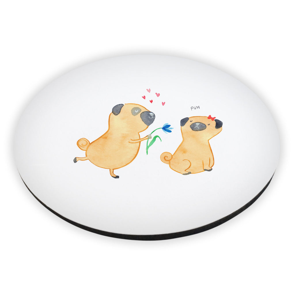 Rund Magnet Mops verliebt Kühlschrankmagnet, Pinnwandmagnet, Souvenir Magnet, Motivmagnete, Dekomagnet, Whiteboard Magnet, Notiz Magnet, Kühlschrank Dekoration, Hund, Hundemotiv, Haustier, Hunderasse, Tierliebhaber, Hundebesitzer, Sprüche, Mops, Möpse, Hundeliebe, verliebt, Liebe, Liebesspruch. Verlobt, Geschenk Freund, Partner