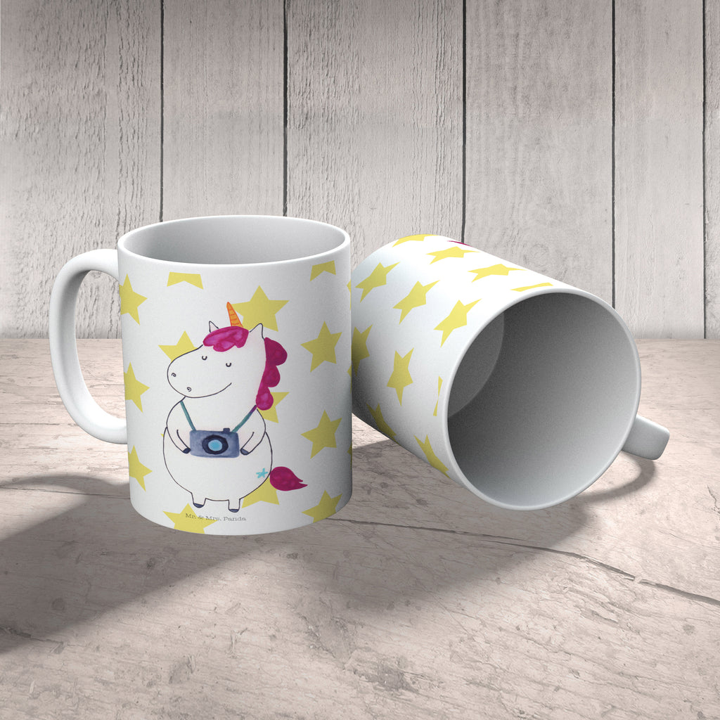 Tasse Einhorn Fotograf Tasse, Kaffeetasse, Teetasse, Becher, Kaffeebecher, Teebecher, Keramiktasse, Porzellantasse, Büro Tasse, Geschenk Tasse, Tasse Sprüche, Tasse Motive, Einhorn, Einhörner, Einhorn Deko, Pegasus, Unicorn, Fotograf, Fotografie, Kamera, Reisen, Weltreise, Weltenbummler, Urlaub, Tourist, Kurztrip, Reise, Städtereise